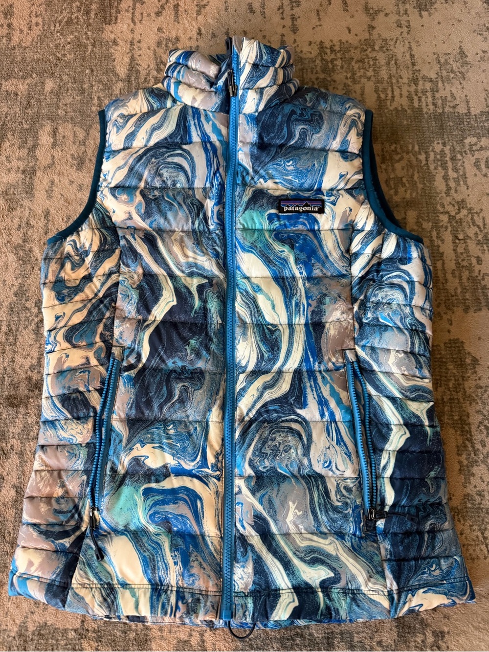 Patagonia Blue and White Marble Print Puffer Vest